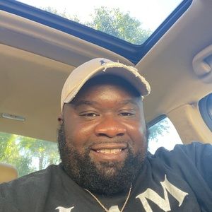 Meet your Posher, Damion